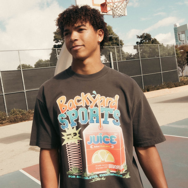 DRIVEWAY PARADISE - BACKYARD SPORTS JUICE GRAPHIC TEE - VINTAGE BLACK - T-Shirt
